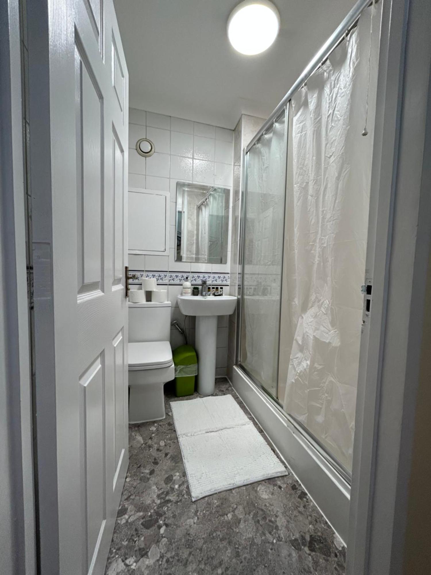 Appartement Posh 2 Bedroom Living Kitchen 2 Bathroom
